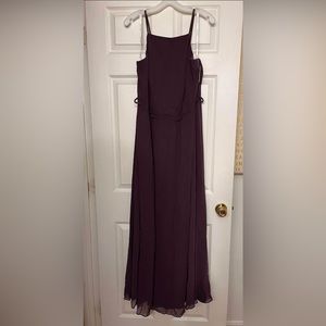 NWT David’s Bridal Plum Long Chiffon Hi Neck bridesmaid dress